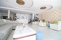 Reddoorz Plus Near Tan Dinh Market 2 Ho Chi Minh City